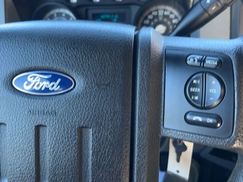 Used 2016 Ford F250 XL w/ Power Equipment Group image 38