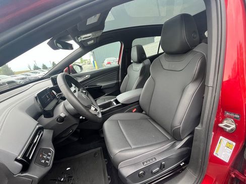 Used 2023 Volkswagen ID.4 Pro S AWD/4WD image 10