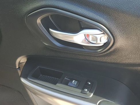 Used 2020 Jeep Cherokee Limited w/ Trailer Tow Group image 52