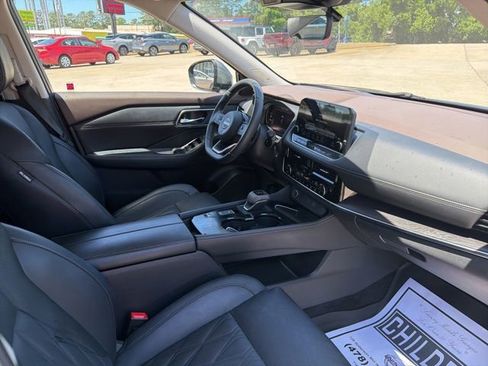 Used 2023 Nissan Rogue Platinum w/ Platinum Premium Package FWD image 15