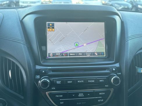 Used 2014 Hyundai Genesis 2.0T image 19