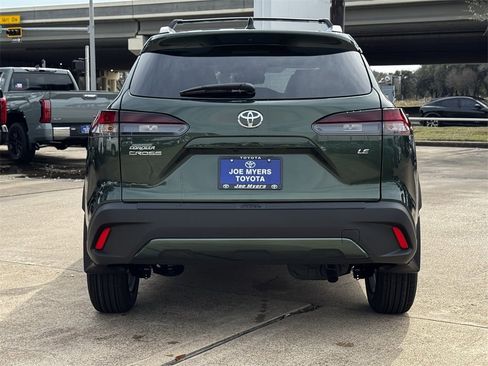 New 2026 Toyota Corolla Cross LE image 8