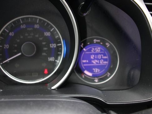 Used 2018 Honda Fit Sport image 7