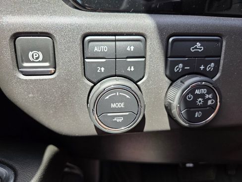 Used 2024 Chevrolet Silverado 1500 RST w/ Texas Edition Plus AWD/4WD image 12