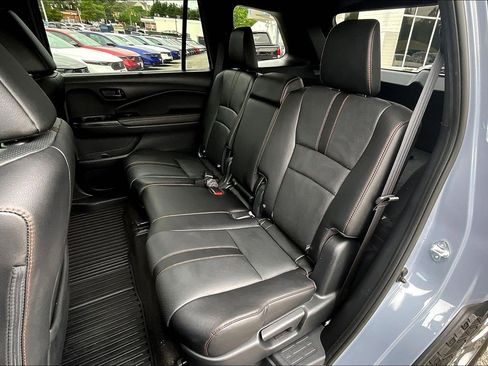 Used 2025 Honda Passport TrailSport image 28
