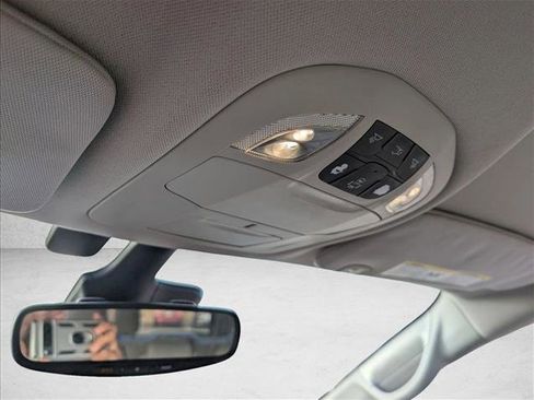 Used 2017 Chrysler Pacifica Limited w/ UConnect Theater Package image 16