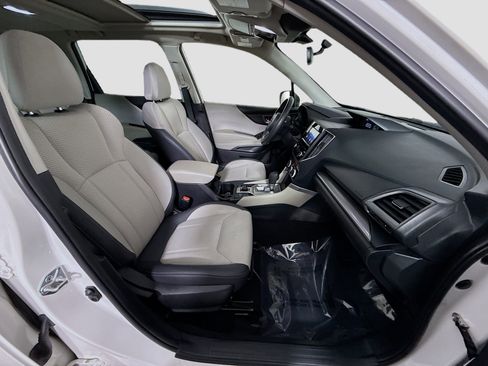 Used 2023 Subaru Forester Premium image 29