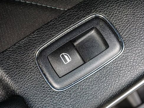 Used 2023 Dodge Charger SXT image 44