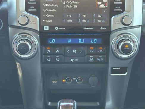 Used 2022 Toyota 4Runner Limited image 23