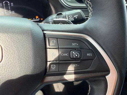 Used 2021 Jeep Grand Cherokee L Limited RWD image 18