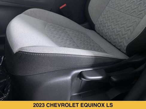 Certified 2023 Chevrolet Equinox LS w/ Driver Confidence II Package FWD image 9