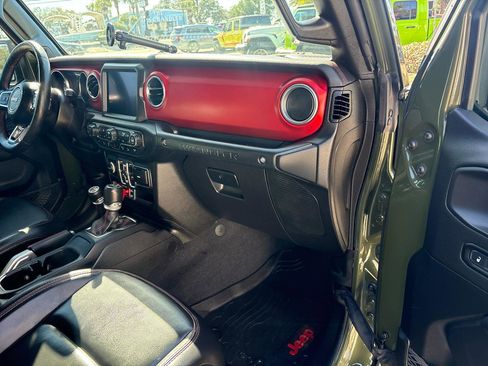 Used 2021 Jeep Wrangler Unlimited Rubicon image 8