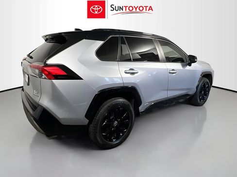 Used 2022 Toyota RAV4 XSE image 4