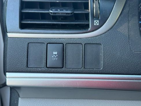 Used 2012 Toyota Camry LE image 24