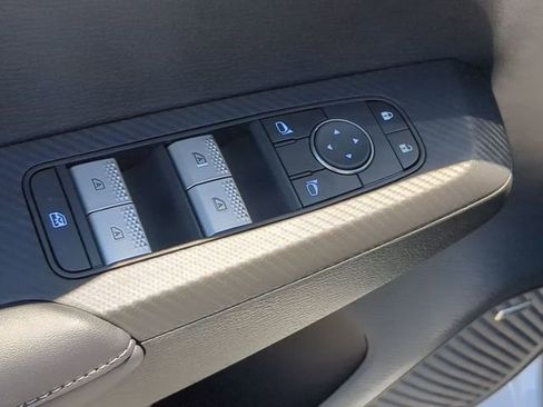New 2026 Mitsubishi Outlander LE FWD image 13
