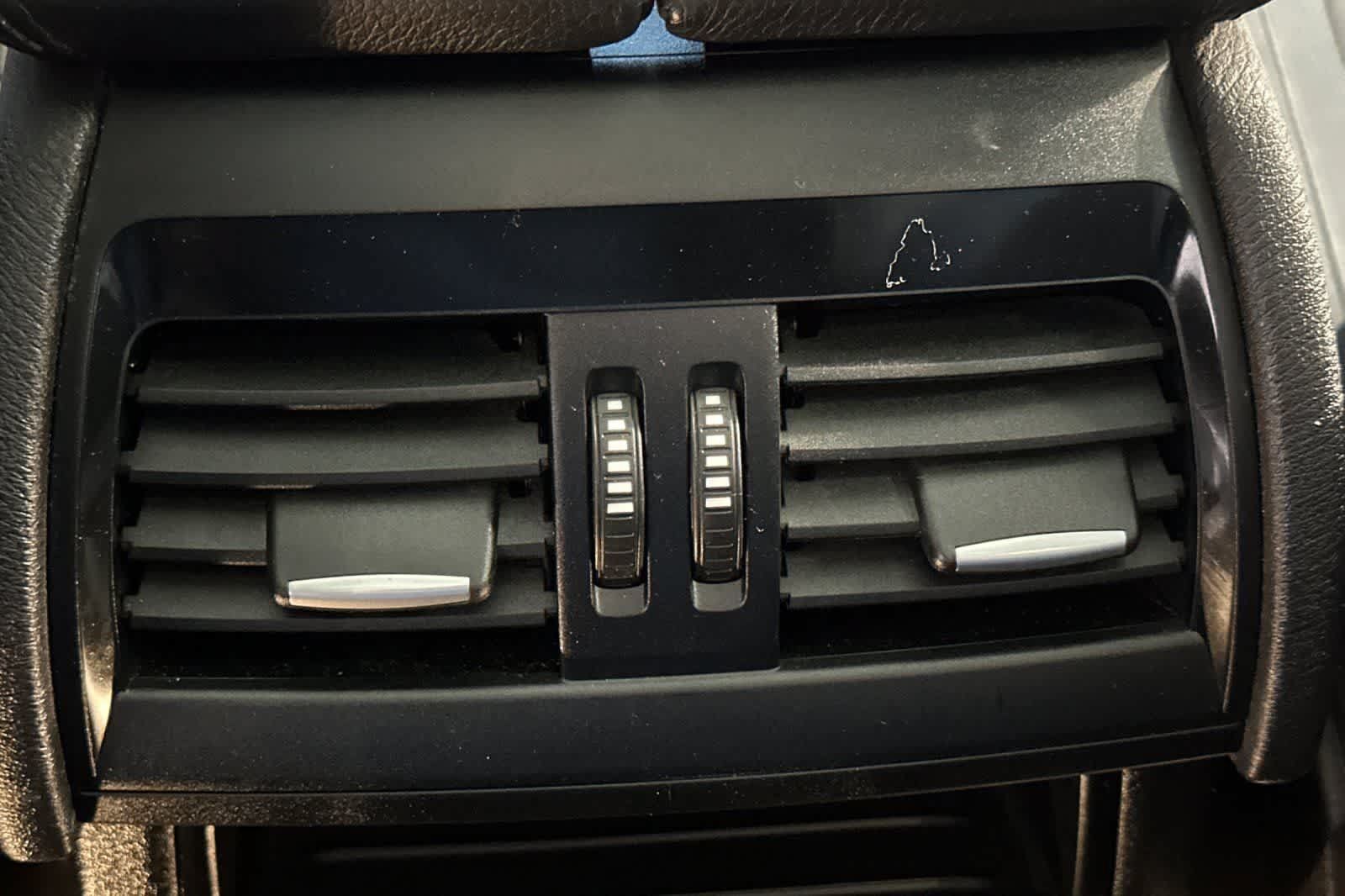 Used 2020 BMW X5 xDrive40i AWD/4WD image 15