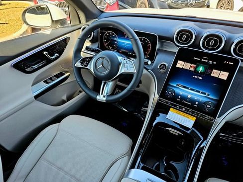 New 2026 Mercedes-Benz GLC 300 4MATIC image 28