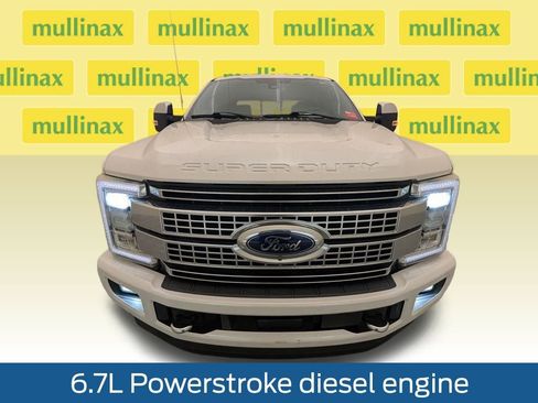 Used 2017 Ford F250 Platinum w/ Platinum Ultimate Package image 16