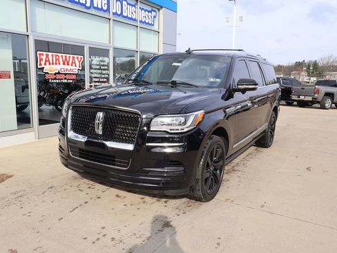 Used 2022 Lincoln Navigator L Reserve AWD/4WD image 6
