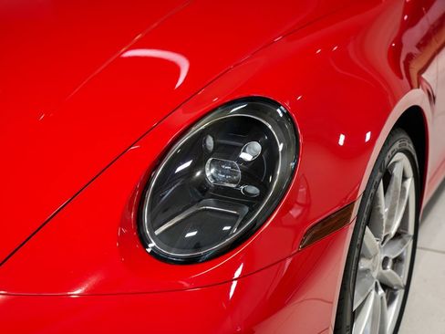 Used 2020 Porsche 911 Carrera S RWD image 28