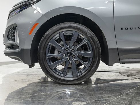 Used 2024 Chevrolet Equinox RS image 3
