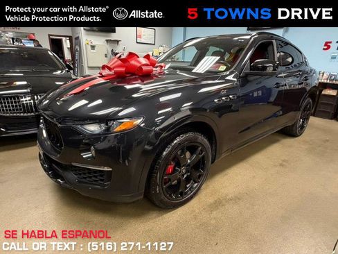 Used 2022 Maserati Levante GT AWD/4WD image 1