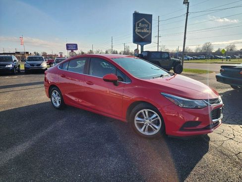 Used 2016 Chevrolet Cruze LT image 4