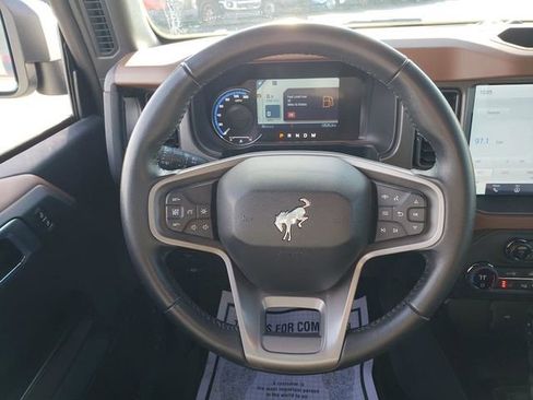 Used 2024 Ford Bronco Outer Banks image 11