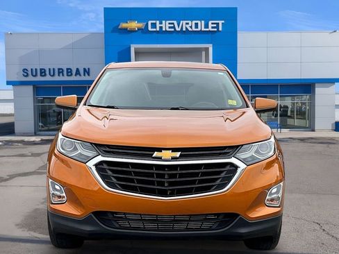 Used 2019 Chevrolet Equinox LT FWD image 3