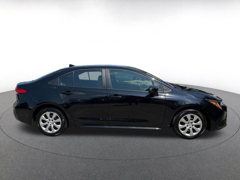 Used 2025 Toyota Corolla LE FWD image 15