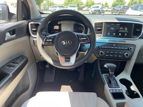 Used 2021 Kia Sportage LX AWD/4WD image 12