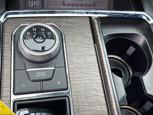 Used 2021 Ford Expedition Limited RWD image 17