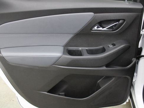 Used 2021 Chevrolet Traverse Premier w/ LPO, Floor Liner Package image 21