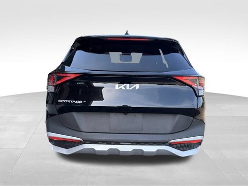 Used 2025 Kia Sportage EX FWD image 6