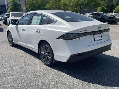 New 2026 Nissan Sentra SL w/ Floor Mat Package FWD image 5