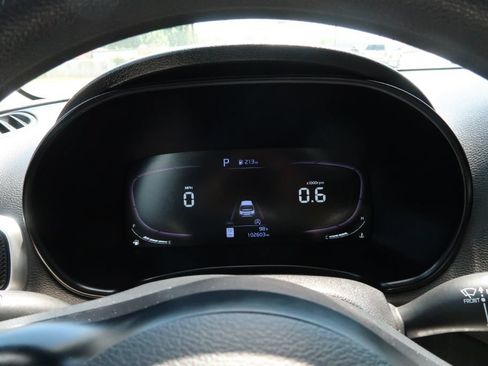 Used 2023 Kia Soul LX w/ Option Group 015 FWD image 14