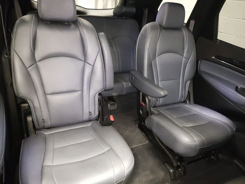 Used 2023 Buick Enclave Premium w/ Experience Buick Package image 11