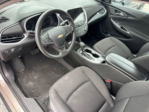 Used 2024 Chevrolet Malibu LT image 10