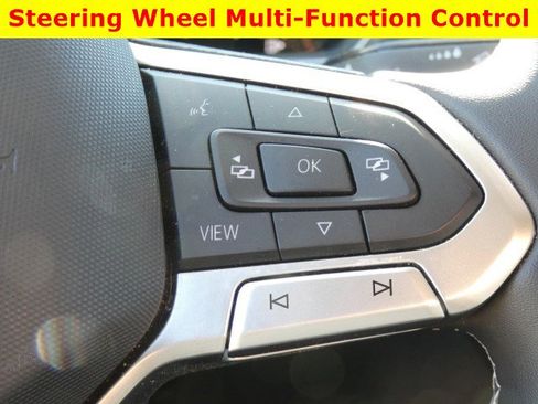 Used 2022 Volkswagen Tiguan SE image 22