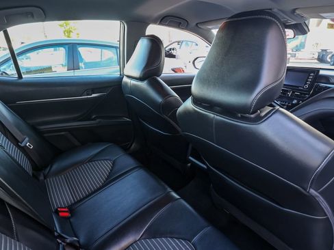 Used 2023 Toyota Camry SE image 16