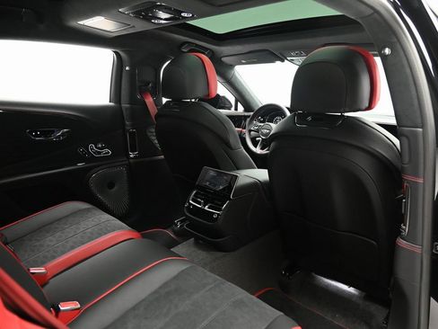 New 2025 Bentley Flying Spur Plug-In Hybrid AWD/4WD image 12