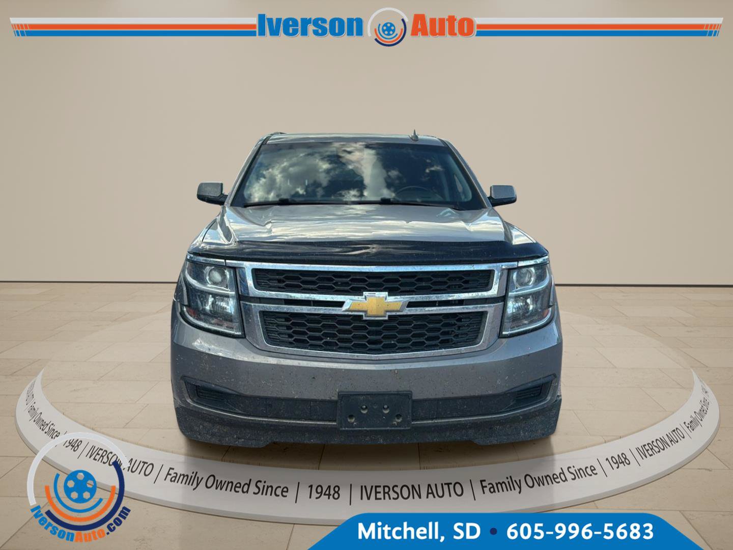 Used 2018 Chevrolet Suburban LS w/ Enhanced Driver Alert Package AWD/4WD image 3