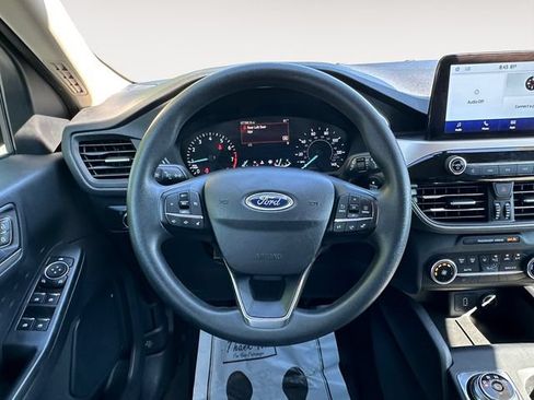 Used 2020 Ford Escape SE FWD image 12