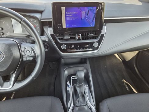 Used 2025 Toyota Corolla SE FWD image 17