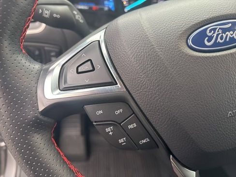 Certified 2024 Ford Edge ST-Line image 23