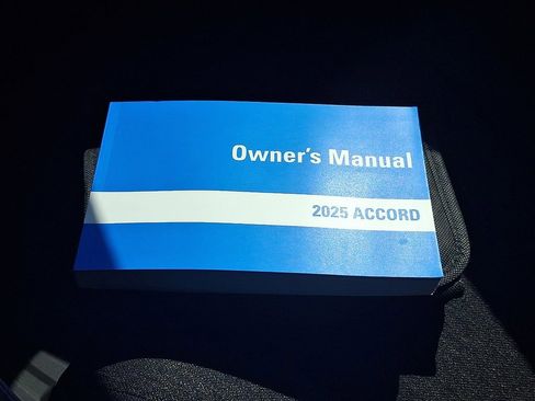Used 2025 Honda Accord SE image 25