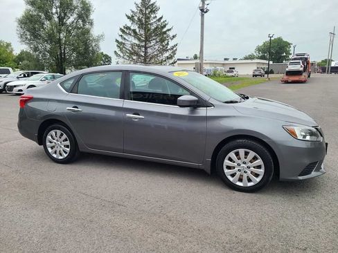 Used 2017 Nissan Sentra S FWD image 5