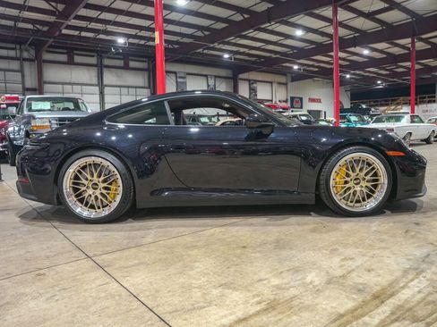 Used 2025 Porsche 911 GTS image 10