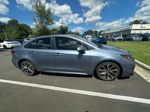 Used 2020 Toyota Corolla XSE FWD image 17