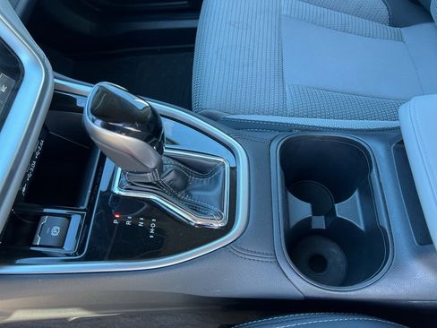 Used 2025 Subaru Outback Premium w/ Popular Package #1A image 15